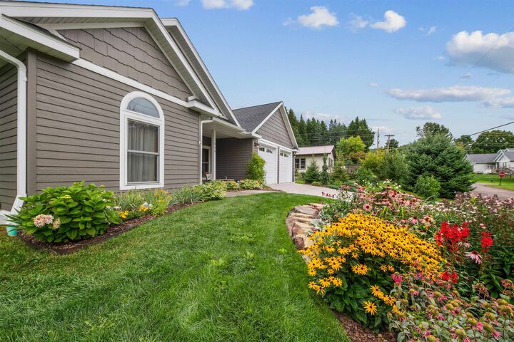Property Photo:  215 S 9th St  WI 54814 