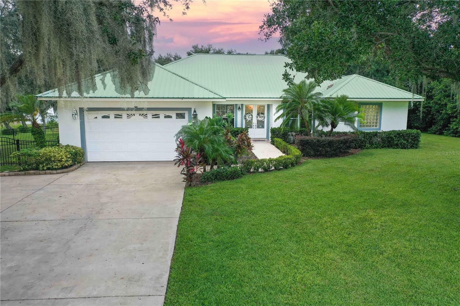 Property Photo:  2329 S Lake Reedy Boulevard  FL 33843 