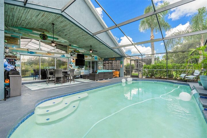 Property Photo: 16422 Bridgewalk Drive FL 33547