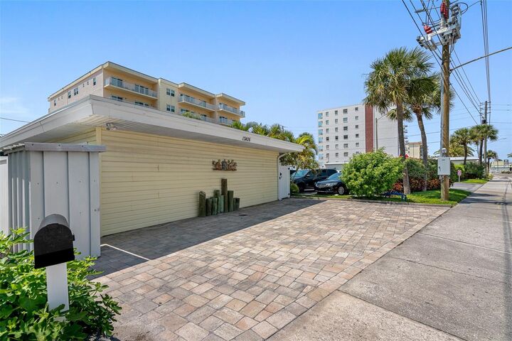 Property Photo:  13426 Gulf Boulevard  FL 33708