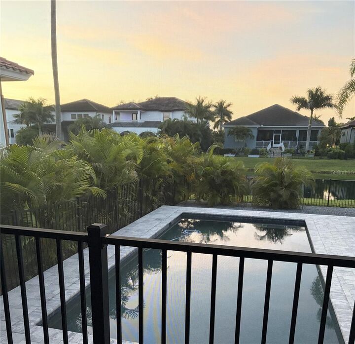 Property Photo:  1406 Alhambra Drive  FL 33572 