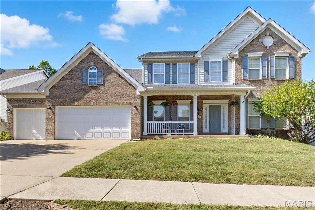 Property Photo: 697 Grand View Ridge Court MO 63025
