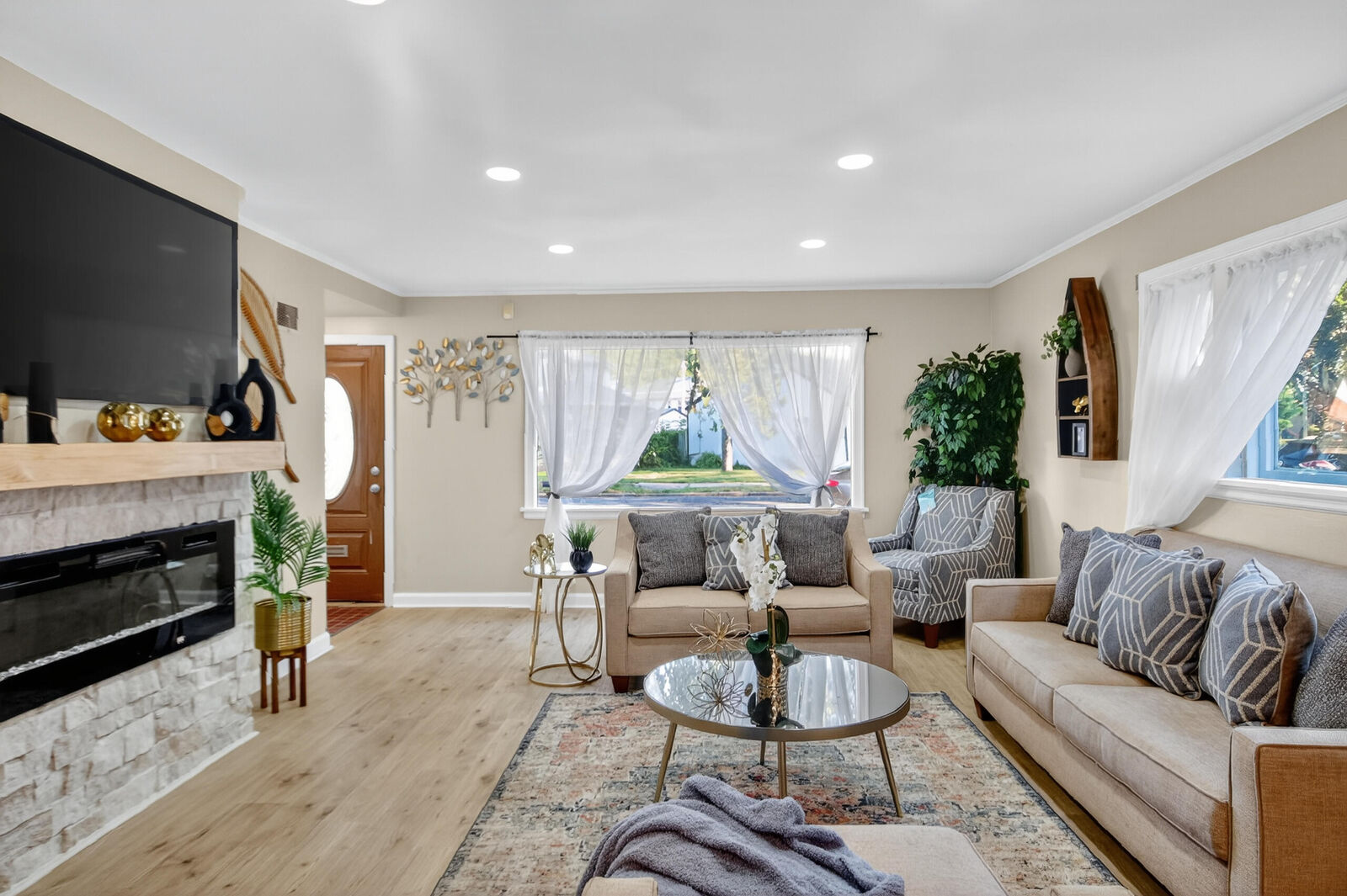 Property Photo:  5534 W Auer Ave  WI 53216 