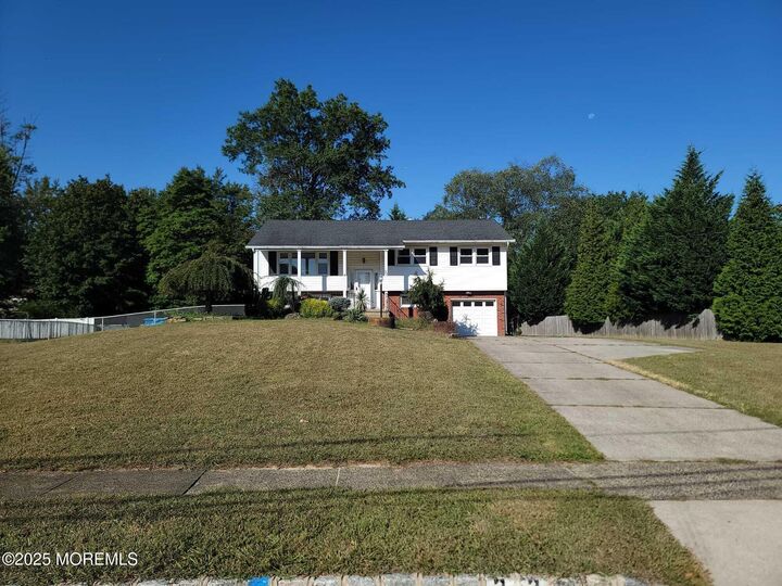 32 Tarrytown Road  Manalapan NJ 07726 photo