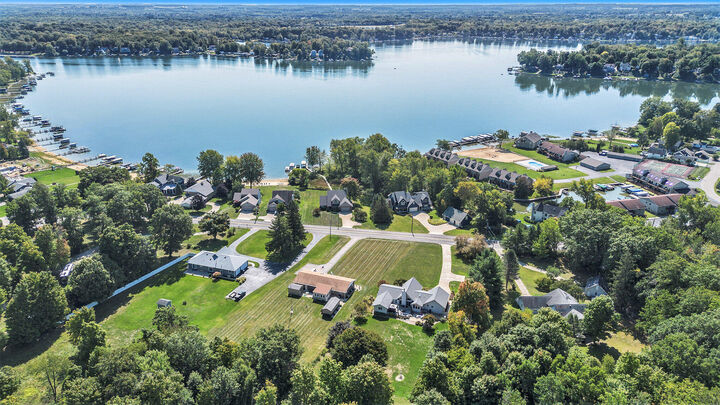 6030 Paw Paw Lake Road  Coloma MI 49038 photo