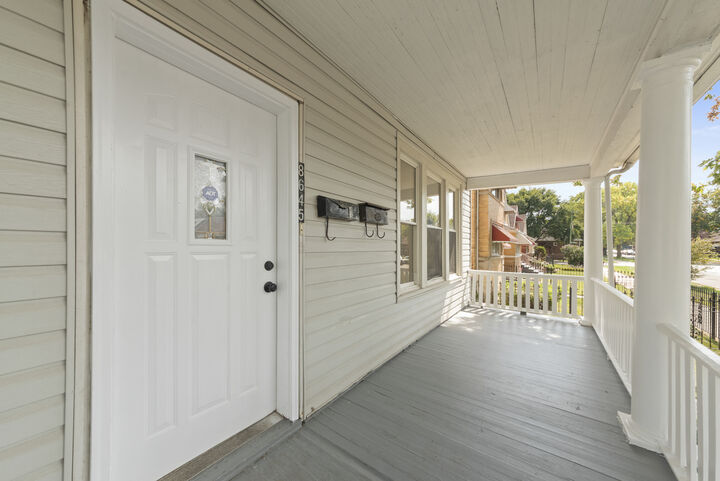 Property Photo:  8645 S Essex Avenue  IL 60617 