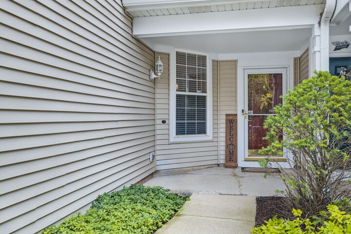 Property Photo:  2948 Waters Edge Circle  IL 60504 