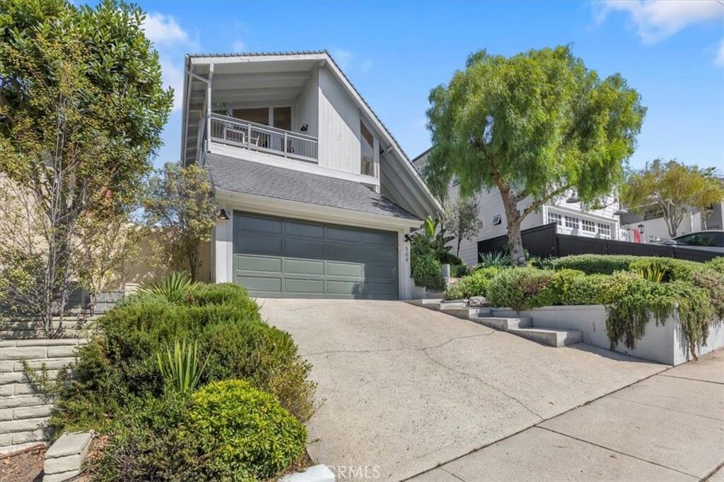 Property Photo:  509 17th Street  CA 90266 