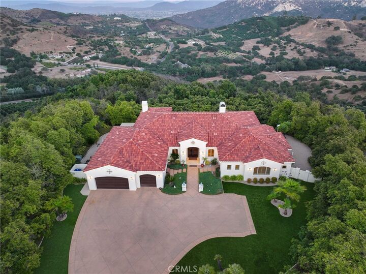 Property Photo: 49650 Via Vaquero CA 92590