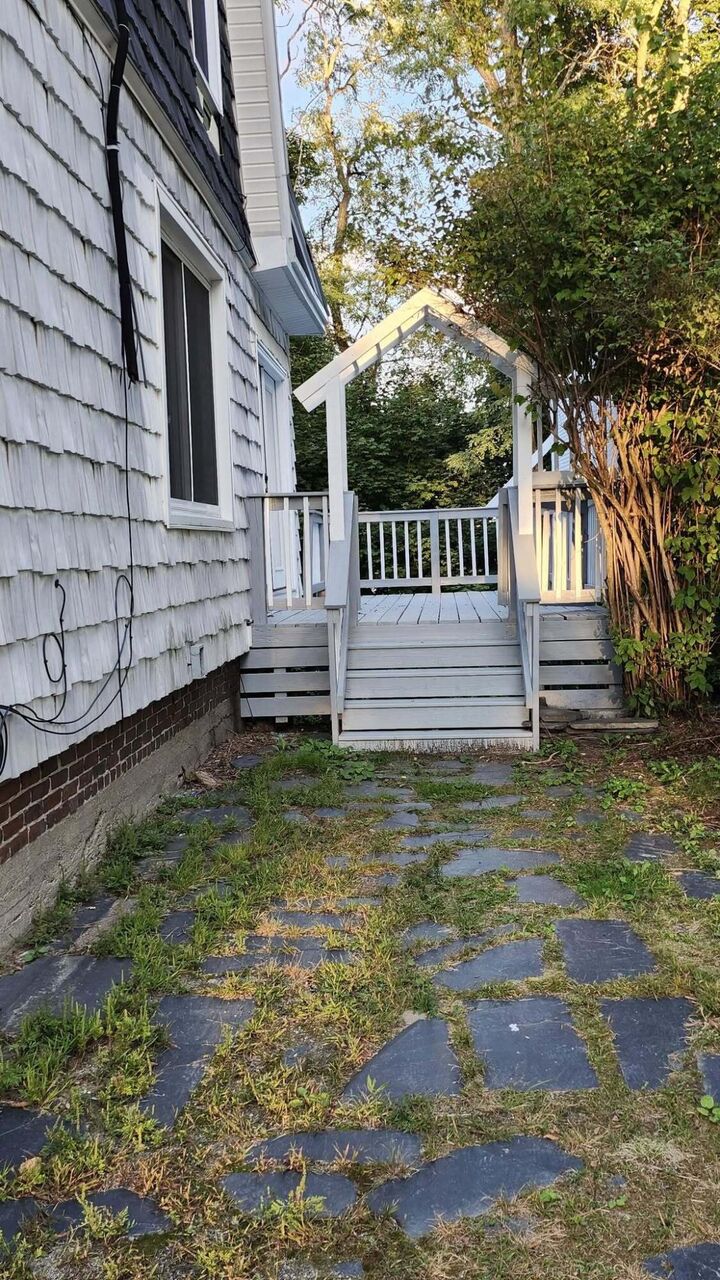 Property Photo:  87 Highland Avenue  ME 04462 