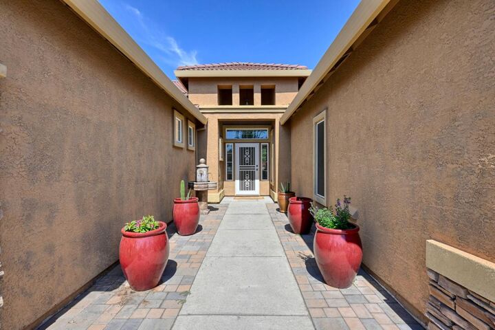Property Photo:  2057 Shropshire  CA 95747 