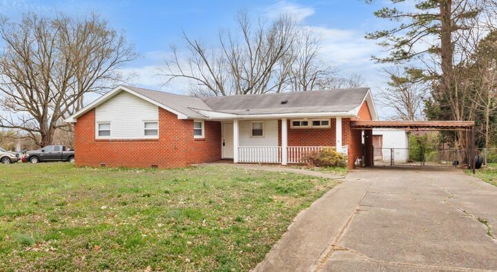 Property Photo:  310 Sheriff Dr  TN 37042 