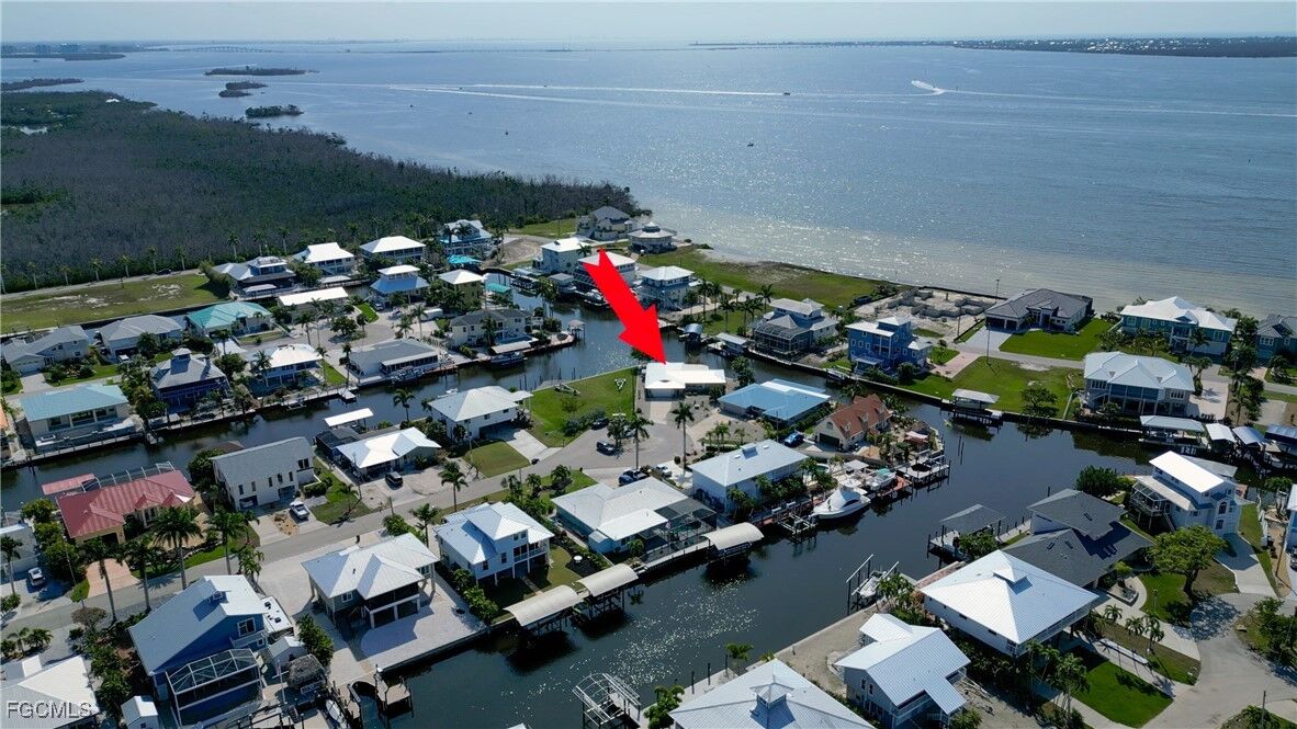 Property Photo: 2292 Sapodilla Lane FL 33956