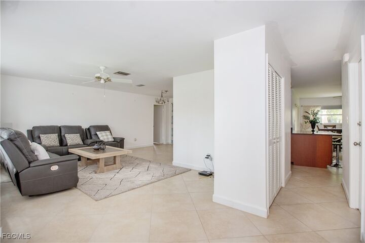 Property Photo: 3417 SE 22nd Avenue FL 33904