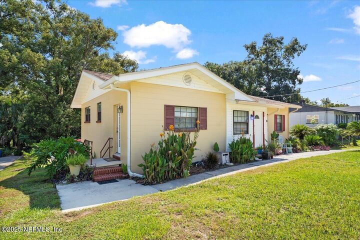 Property Photo: 1311 Morgana Road FL 32211