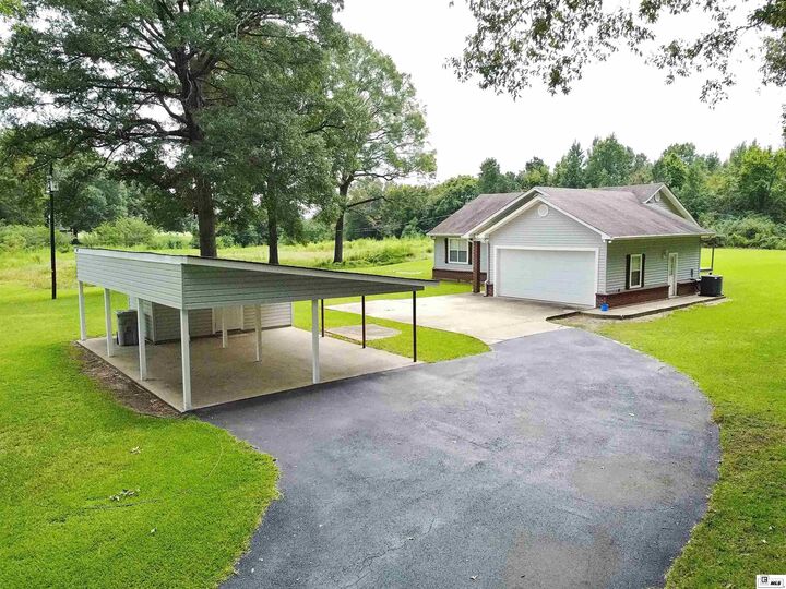 Property Photo: 405 Crawford Road LA 71202
