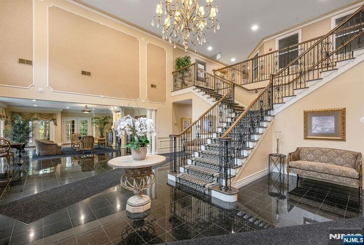 Property Photo:  100 Ridgewood Road 114  NJ 07676 