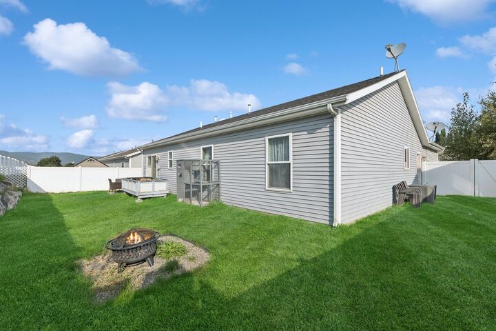Property Photo: 38 Vanderbilt Drive MT 59901