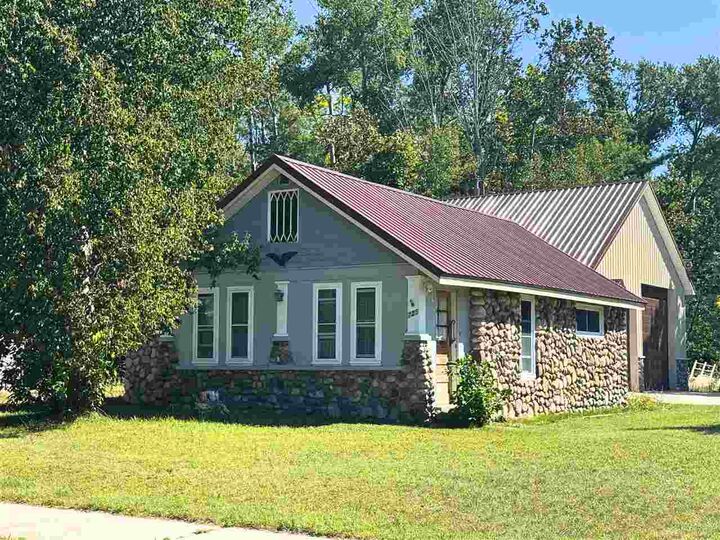 Property Photo:  725 &Amp 723 W Central Ave  MI 49701 