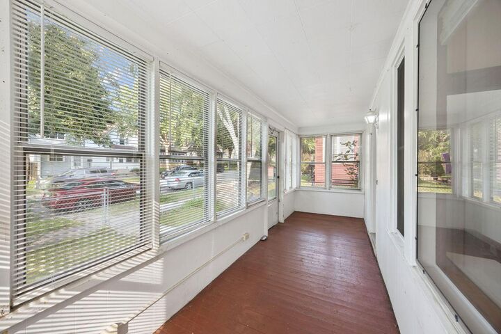 Property Photo:  56 Hatch Avenue  MN 55117 