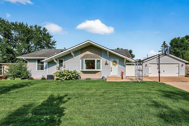 8547 Hinton Avenue S  Cottage Grove MN 55016 photo