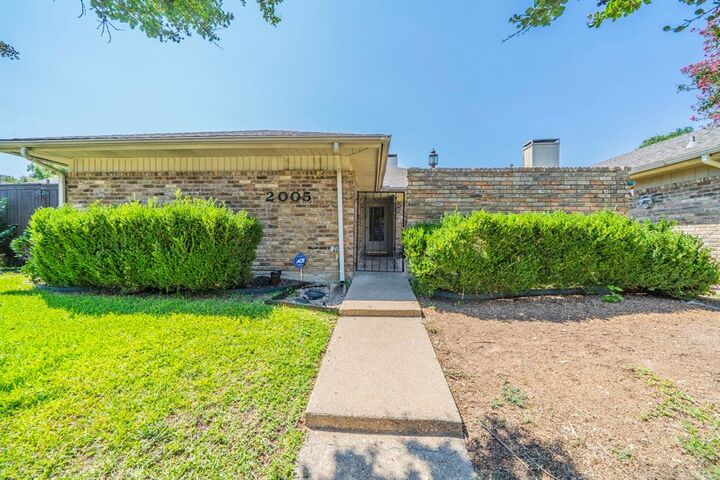 2005 Whippoorwill Lane  Carrollton TX 75006 photo
