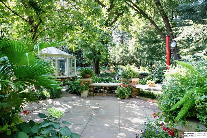 Property Photo:  1108 S 113th Plaza  NE 68144 