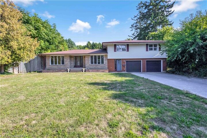 Property Photo:  10 Harris Avenue  ON N3R 2E9 