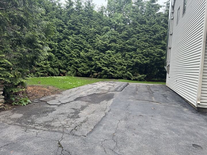 Property Photo:  271 Wanoosnoc Rd 2  MA 01420 