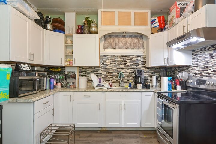 Property Photo: 120 Franklin St MA 01702