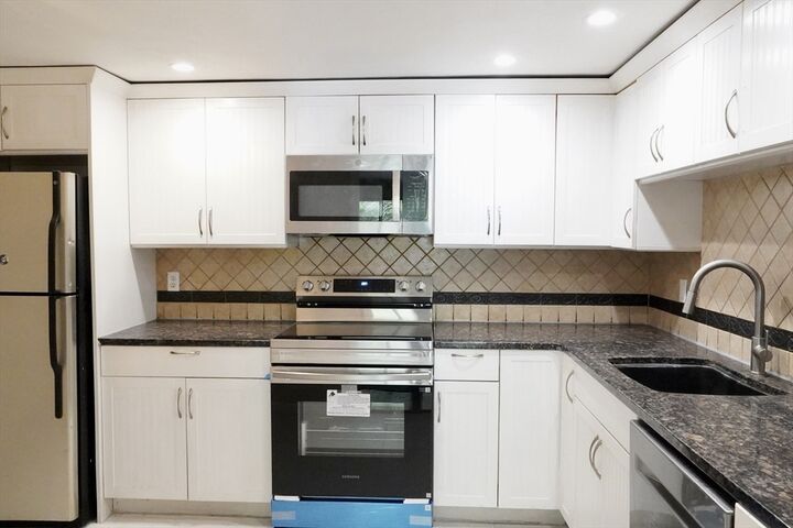 Property Photo: 36 Pleasant Dr 42 MA 02072