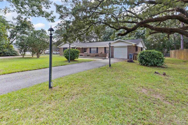 Property Photo:  2216 Clearwater St  AL 36609 