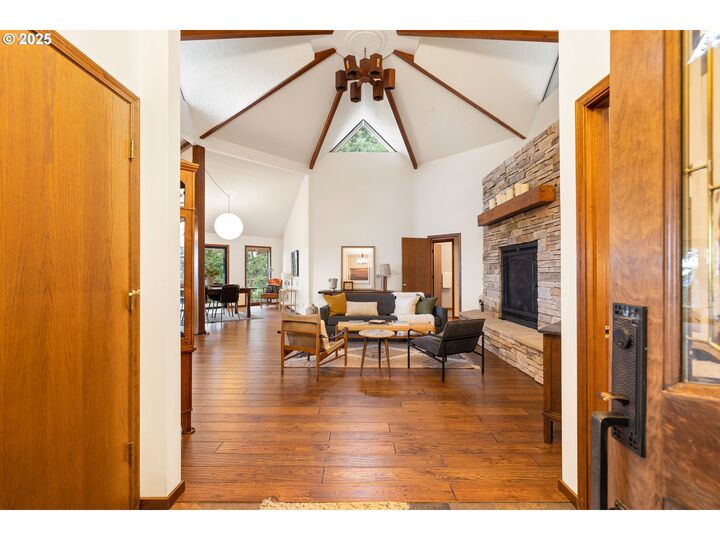 Property Photo:  14162 SE Holgate Blvd  OR 97236 