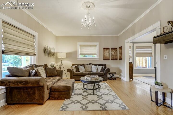 Property Photo:  1510 S Cascade Avenue  CO 80905 