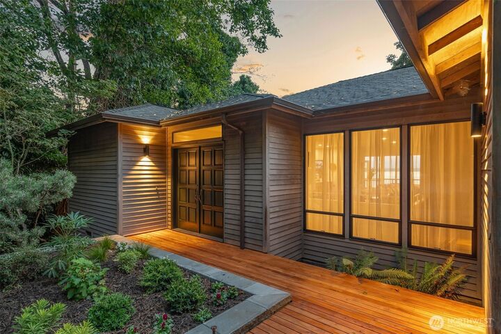Property Photo:  5225 SW Jacobsen Road  WA 98116 
