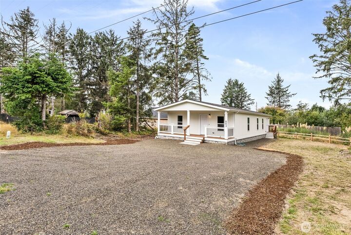 Property Photo:  543  Dolphin Avenue NE  WA 98569 