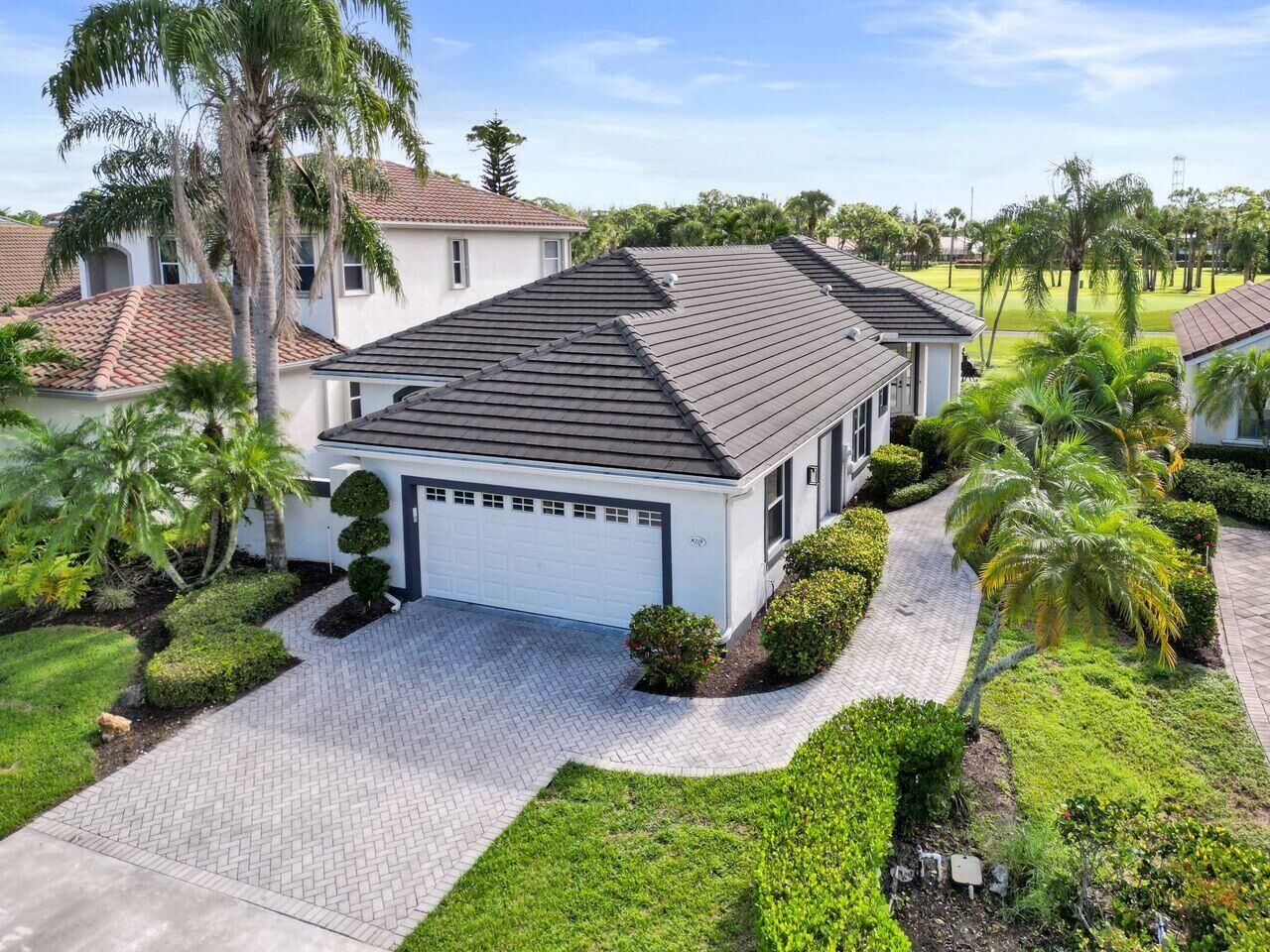 Property Photo:  8218 Bob-O-Link Drive  FL 33412 