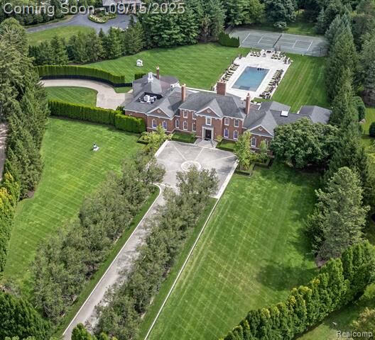 Property Photo: 5035 Brookdale Road MI 48304