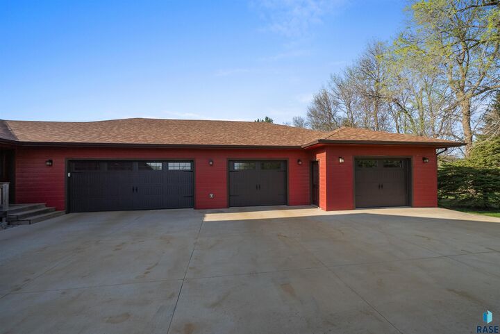 Property Photo: 48190 265th St SD 57005