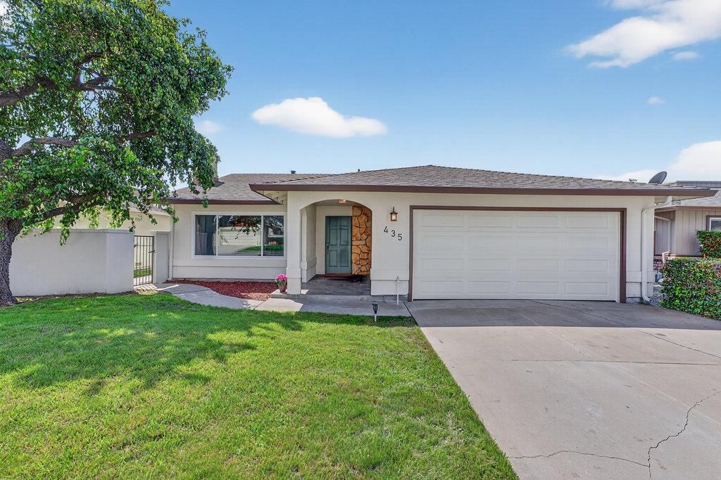 Property Photo:  435 Shelley Way  CA 93901