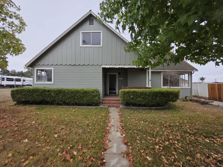 757 Middlefield Road  Salinas CA 93906 photo