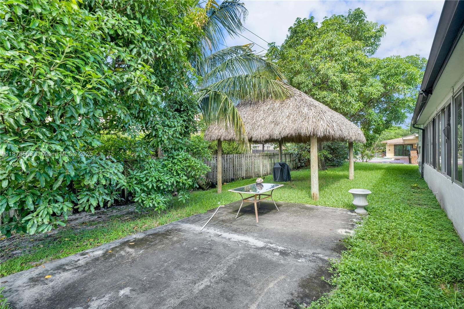 Property Photo: 801 NW 203rd St FL 33169