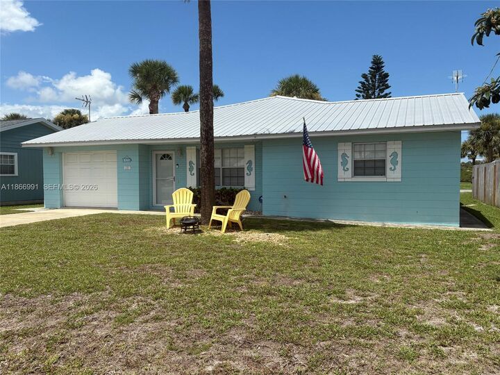 Property Photo:  333 Palm Cir  FL 32136 