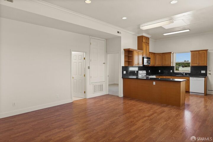 Property Photo:  4108 Moraga Street 4108  CA 94122 