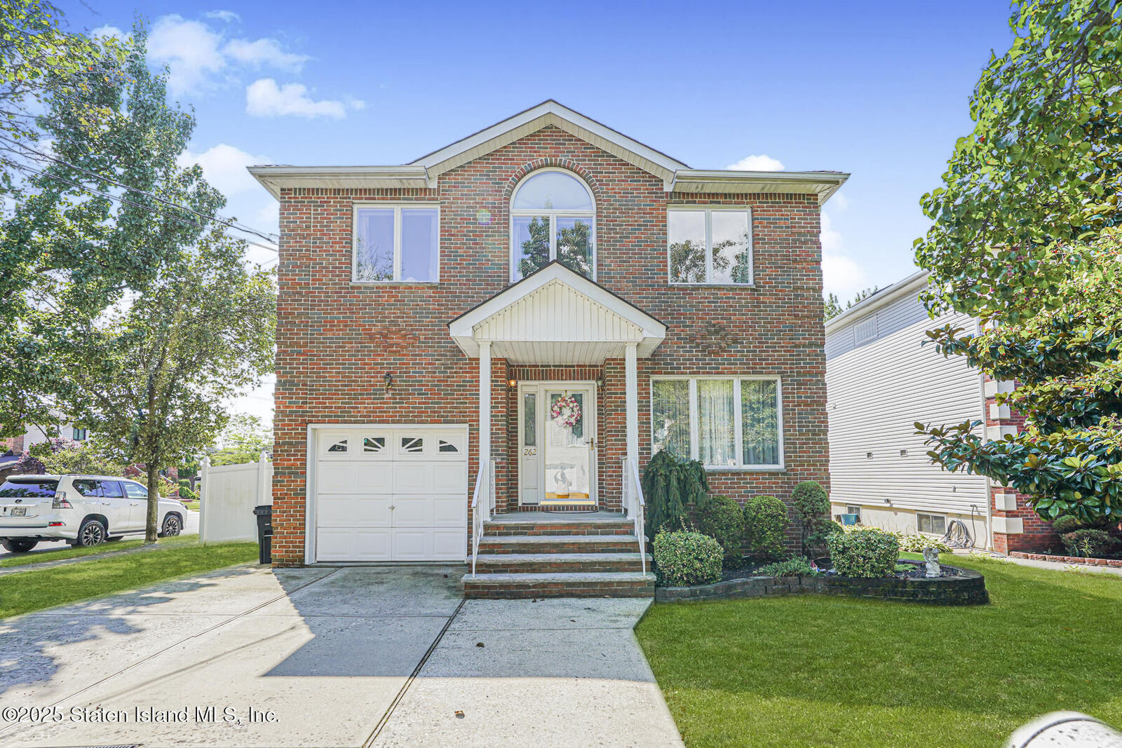 Property Photo:  262 Noel Street  NY 10312 
