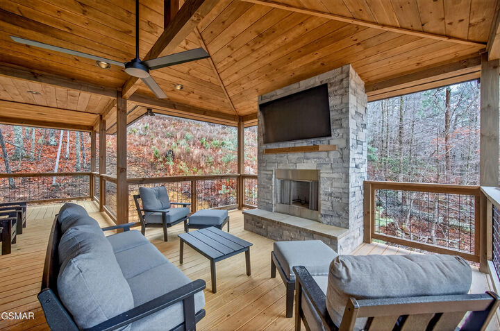 Property Photo:  3142 Horse Gap Road  TN 37876 