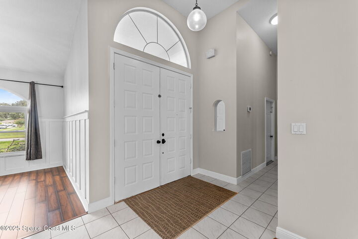 Property Photo: 370 Northgrove Drive FL 32953