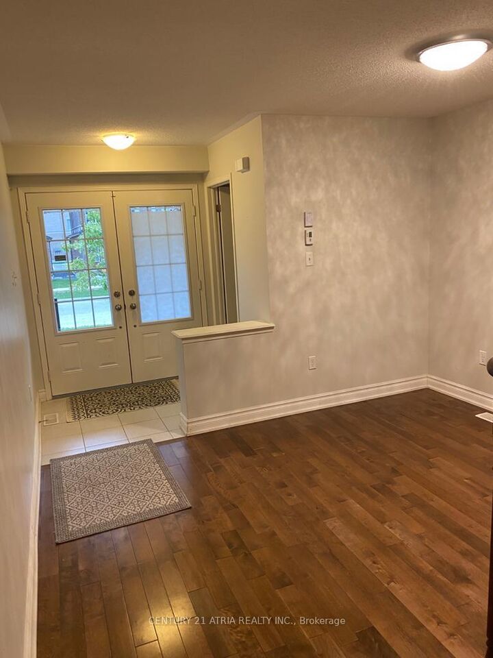 Property Photo:  177 Windfields Farm Drive  ON L1H 7K4 