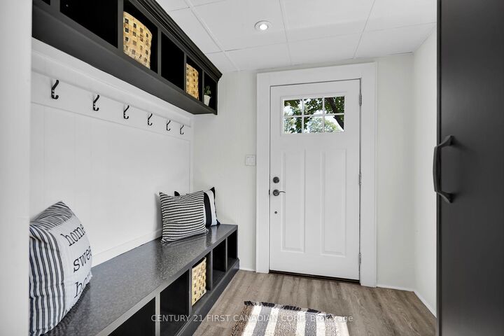 Photo de la propriété: 10719 Sunset Road ON N5P 3T2