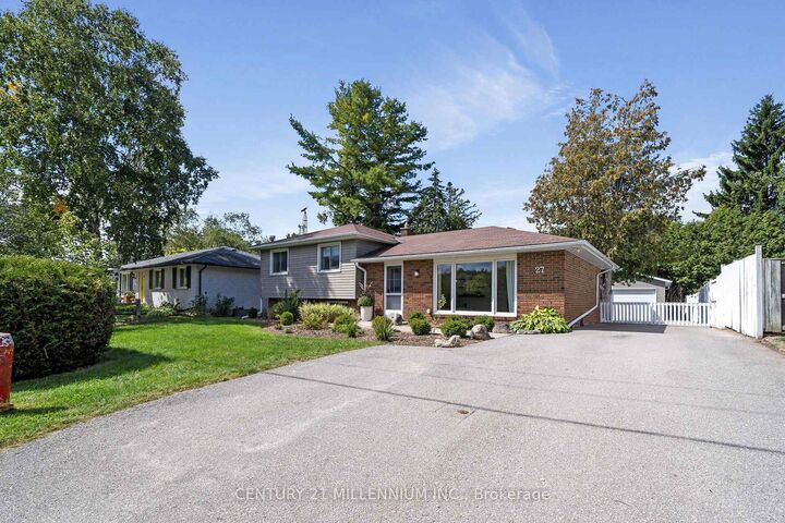 Property Photo:  27 Dundas Street W  ON N0B 1T0 
